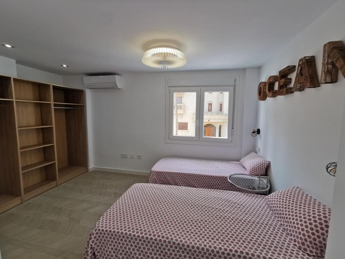 Spacious Villa With Private Pool And Beach Views El Moncayo ภายนอก รูปภาพ